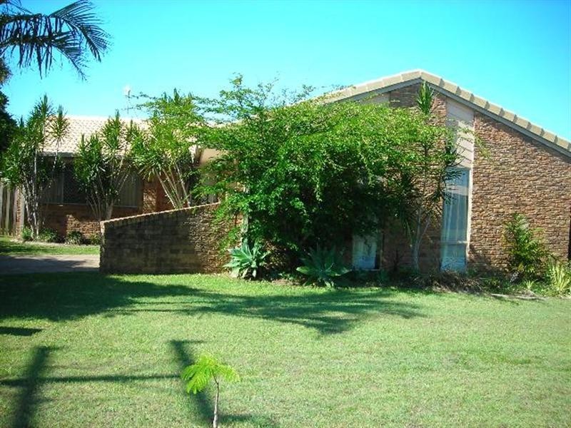 28 Wonga Street, Scarness QLD 4655
