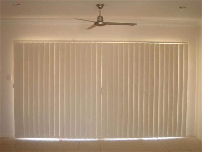 5 Protector Way, Eli Waters QLD 4655