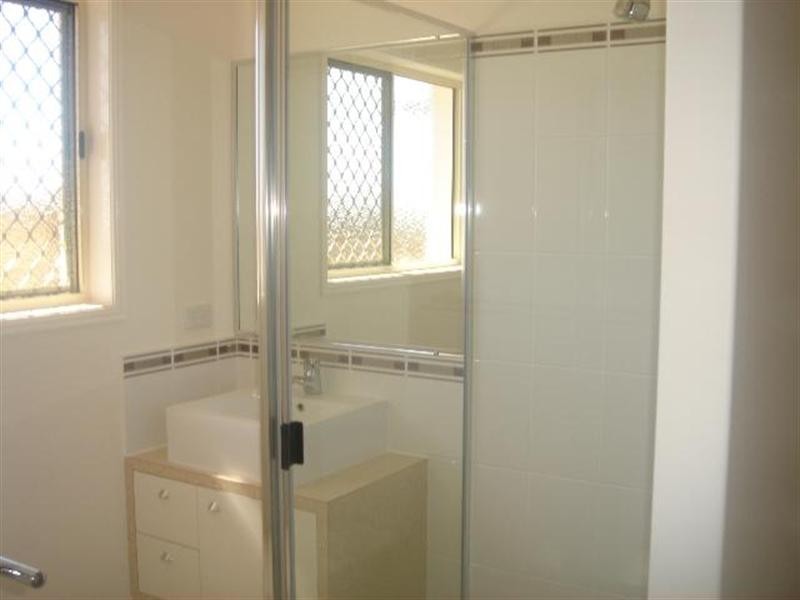 5 Protector Way, Eli Waters QLD 4655