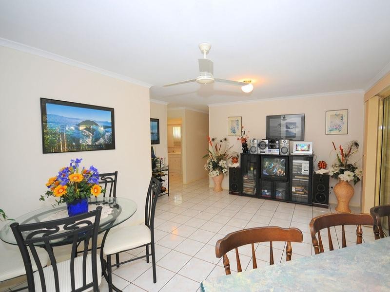 3 Foreshore Drive, Urangan QLD 4655
