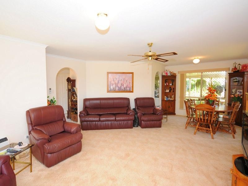 3 Foreshore Drive, Urangan QLD 4655
