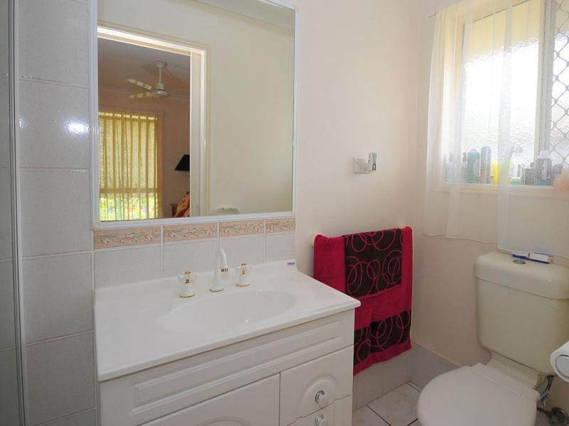 3 Foreshore Drive, Urangan QLD 4655