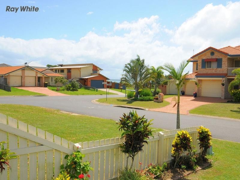3 Foreshore Drive, Urangan QLD 4655