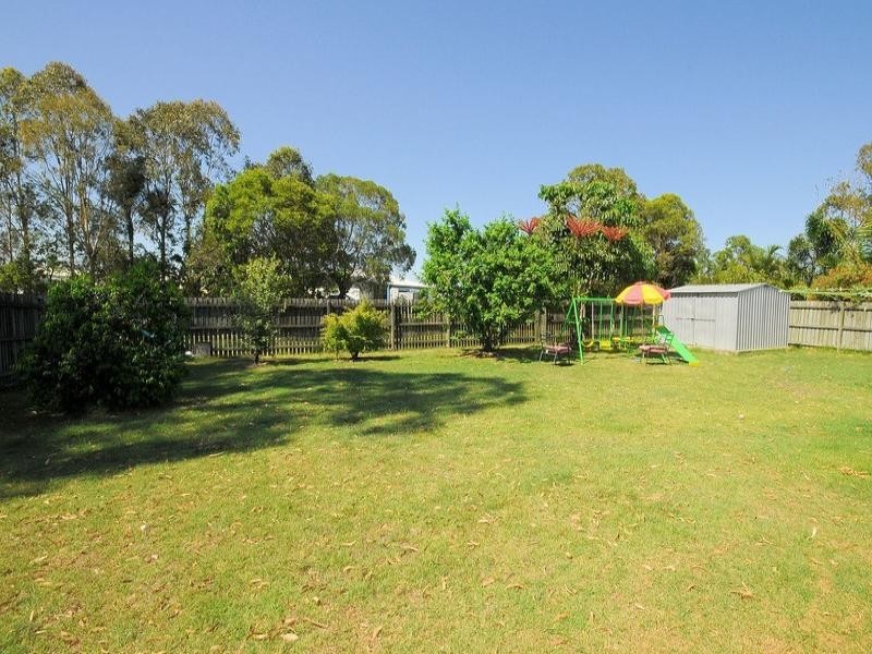 24 Wattlebird Lane, Eli Waters QLD 4655