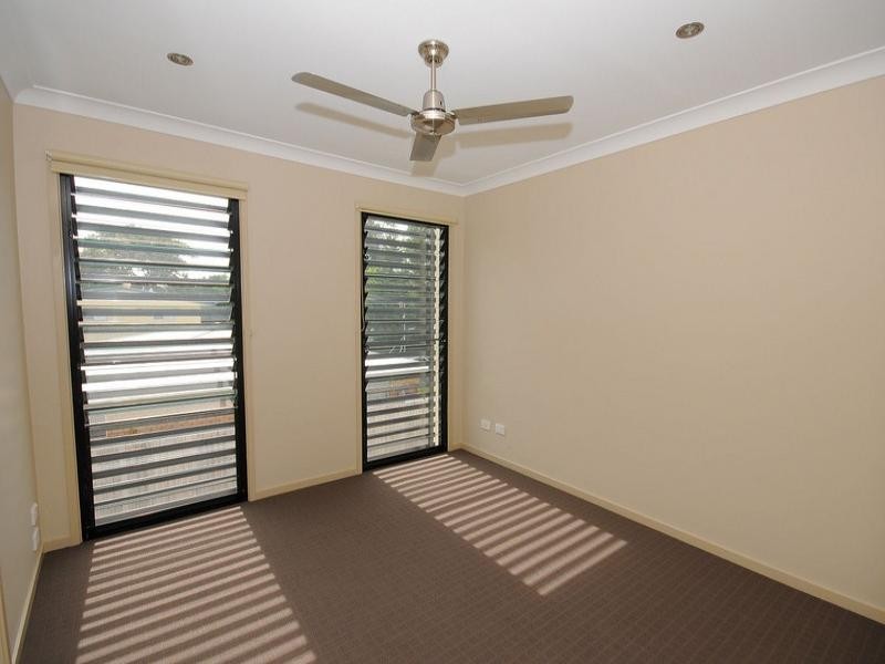6/52 Shell Street, Urangan QLD 4655