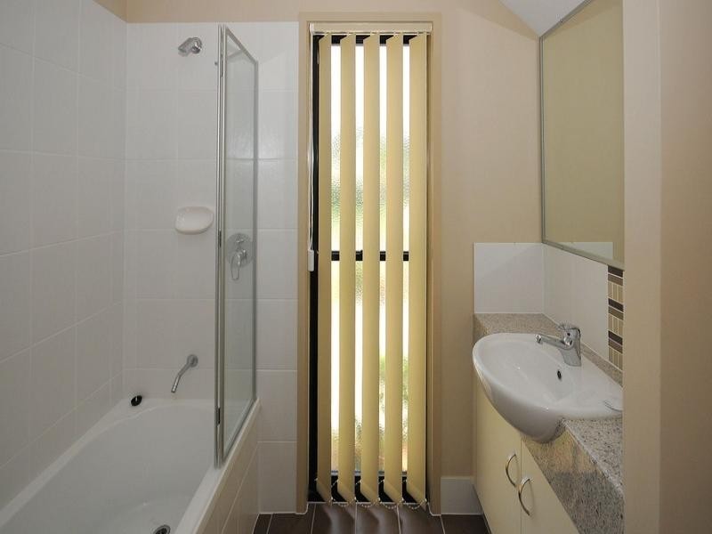 6/52 Shell Street, Urangan QLD 4655