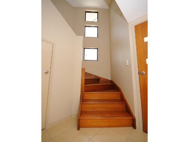 6/52 Shell Street, Urangan QLD 4655