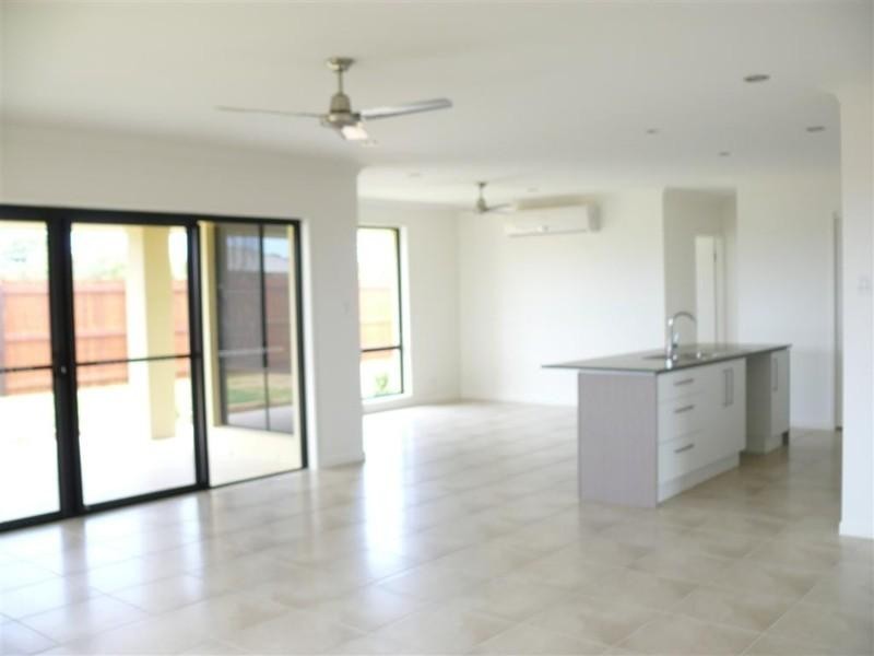 205 Long Street, Point Vernon QLD 4655