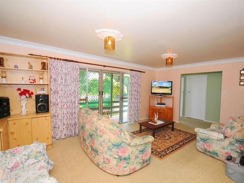 22 Urraween Road, Urraween QLD 4655