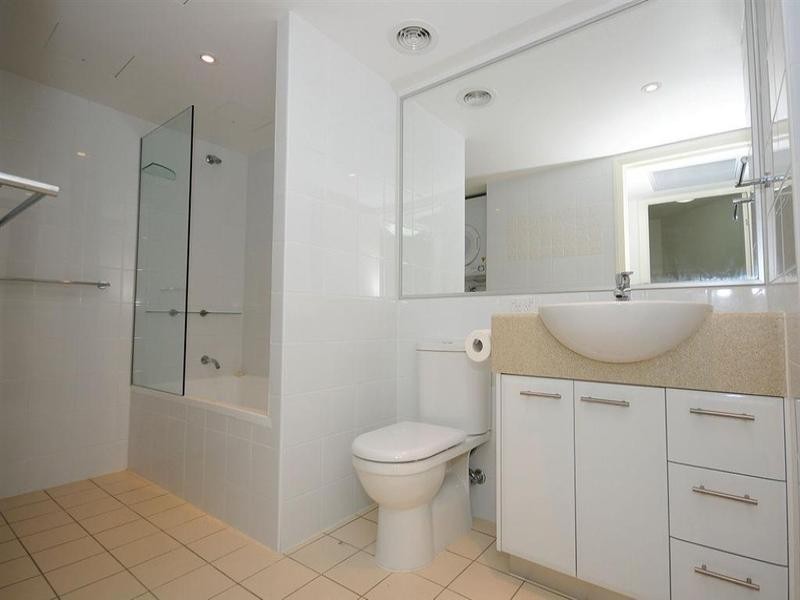 402/239 Esplanade, Pialba QLD 4655