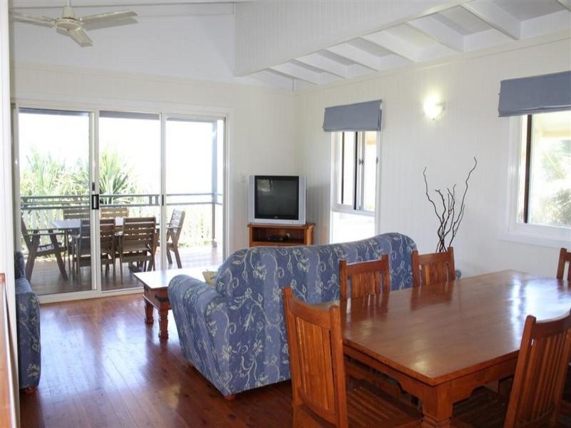 9 Williams Avenue, Fraser Island QLD 4581