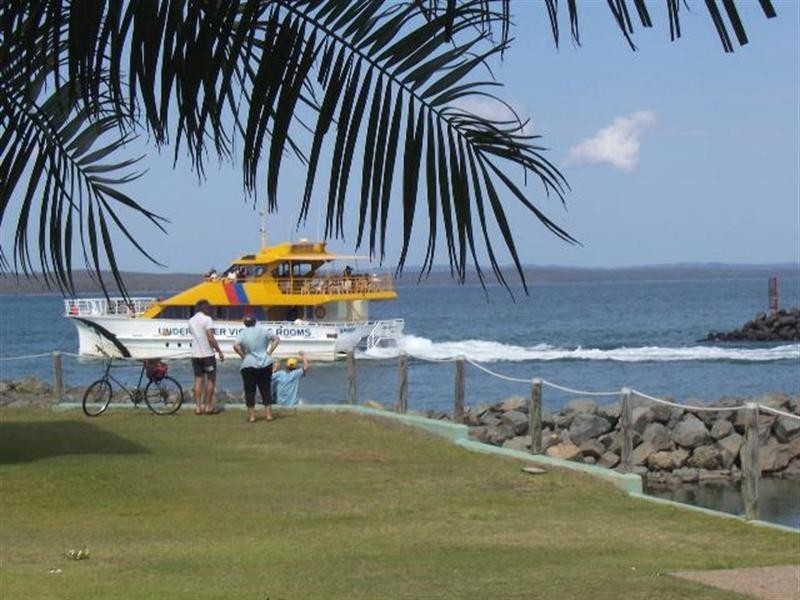 34 Bucaneer Drive, Urangan QLD 4655