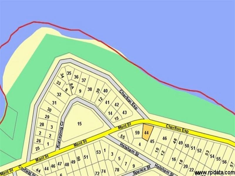 44 Esplanade, Point Vernon QLD 4655