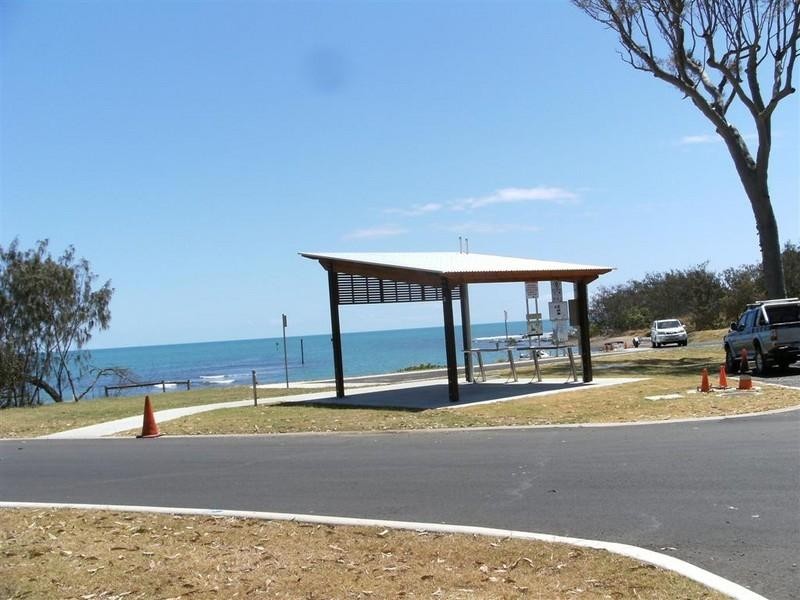 44 Esplanade, Point Vernon QLD 4655