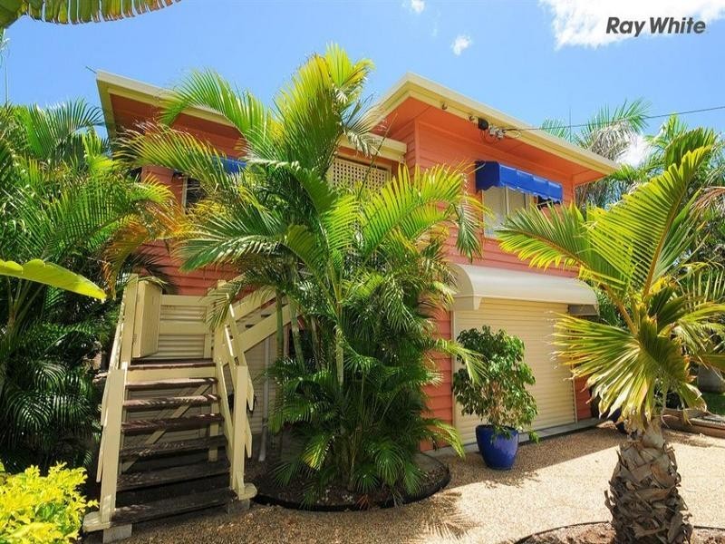 322 Torquay Terrace, Torquay QLD 4655