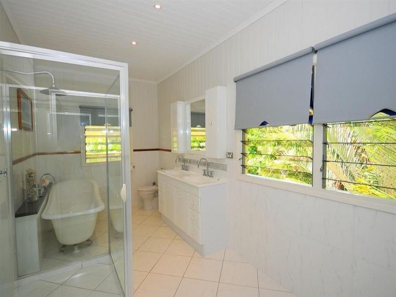 322 Torquay Terrace, Torquay QLD 4655