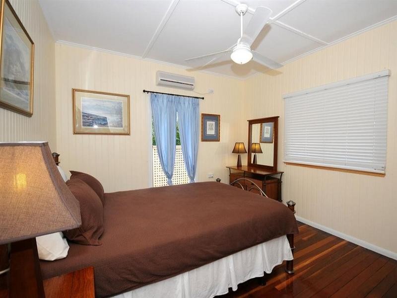 322 Torquay Terrace, Torquay QLD 4655