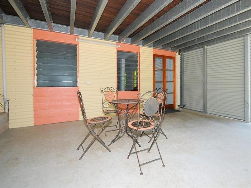 322 Torquay Terrace, Torquay QLD 4655