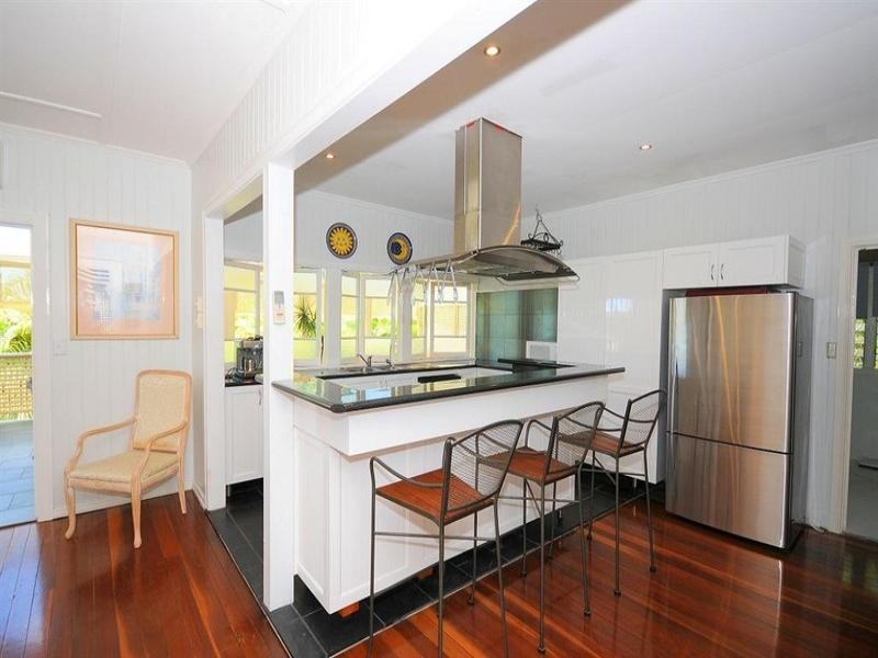 322 Torquay Terrace, Torquay QLD 4655