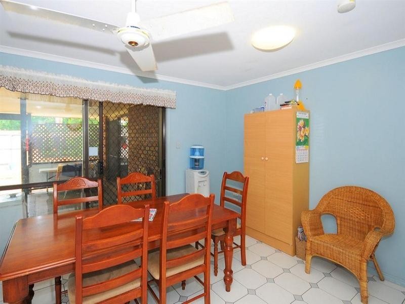 76 Cunningham Street, Urangan QLD 4655