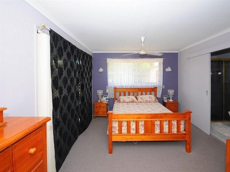 76 Cunningham Street, Urangan QLD 4655