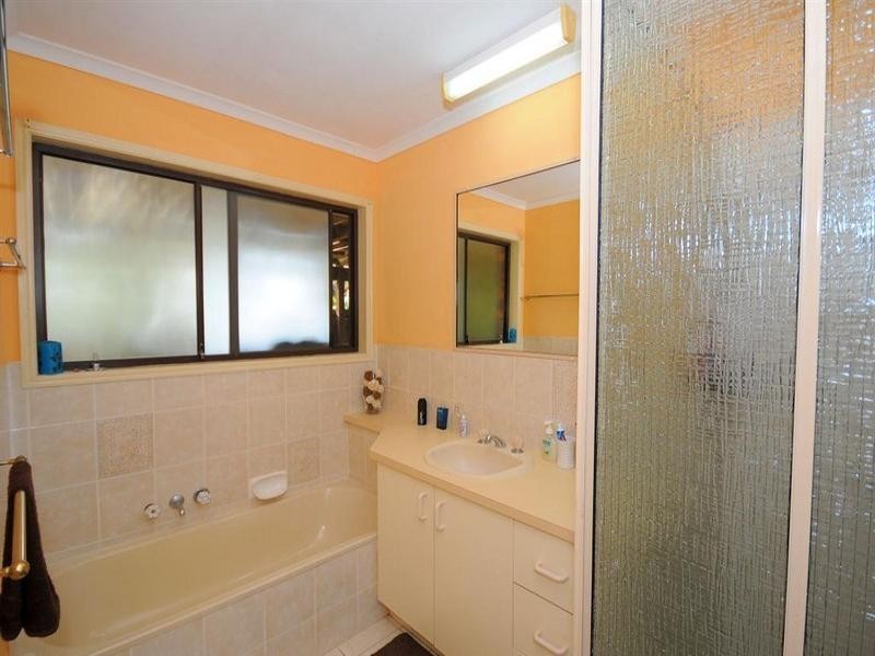 76 Cunningham Street, Urangan QLD 4655