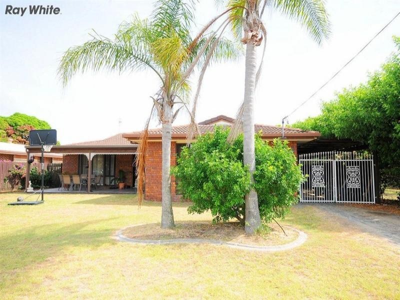 76 Cunningham Street, Urangan QLD 4655