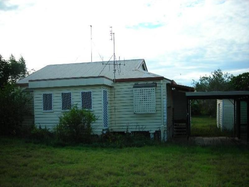 6 HIBISCUS Street, Urangan QLD 4655