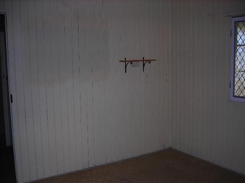 6 HIBISCUS Street, Urangan QLD 4655