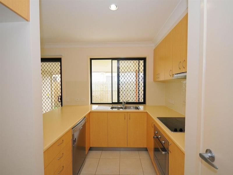 86 Endeavour Way, Eli Waters QLD 4655