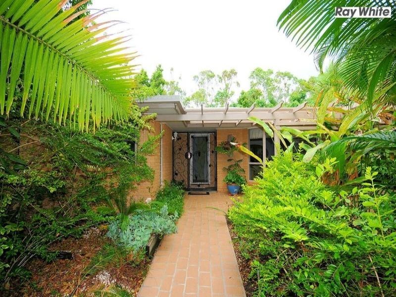 35 Valfern Court, Dundowran QLD 4655