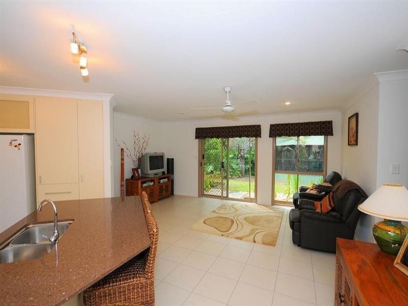 35 Valfern Court, Dundowran QLD 4655