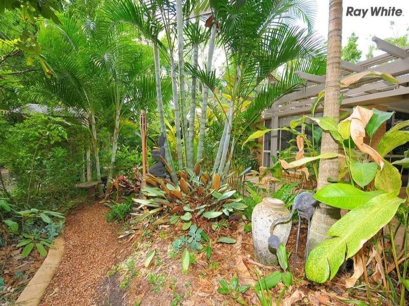 35 Valfern Court, Dundowran QLD 4655