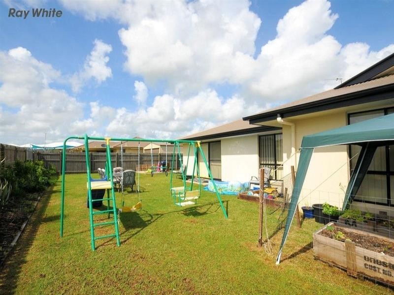 8 Yarrilee Court, Dundowran QLD 4655