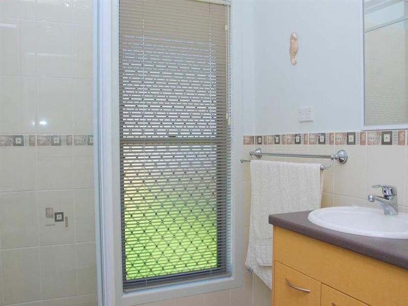 22 Spinnaker Drive, Point Vernon QLD 4655