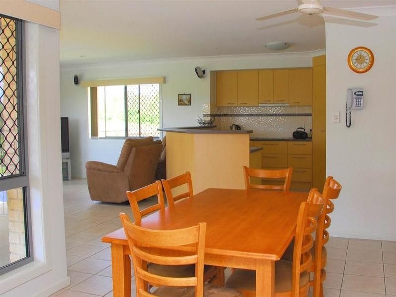 22 Spinnaker Drive, Point Vernon QLD 4655