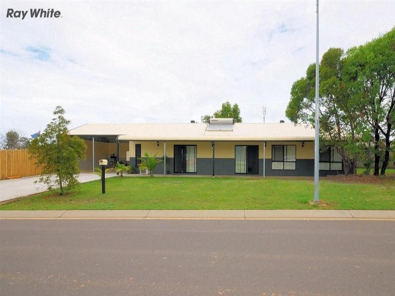 12 Ringtail Way, Urangan QLD 4655