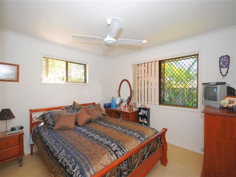 11 Granada Court, Point Vernon QLD 4655
