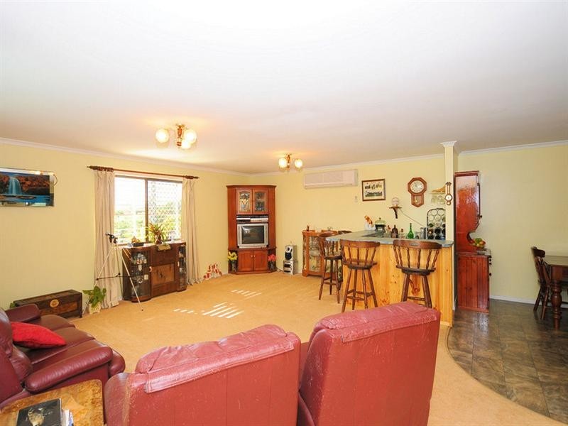 64 Johnston Boulevard, Urraween QLD 4655