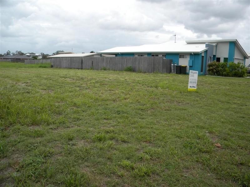 15 Seaway Parade, Toogoom QLD 4655