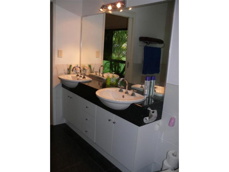 13 Bottlebrush Street, Kawungan QLD 4655