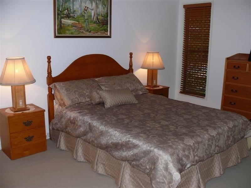 13 Bottlebrush Street, Kawungan QLD 4655