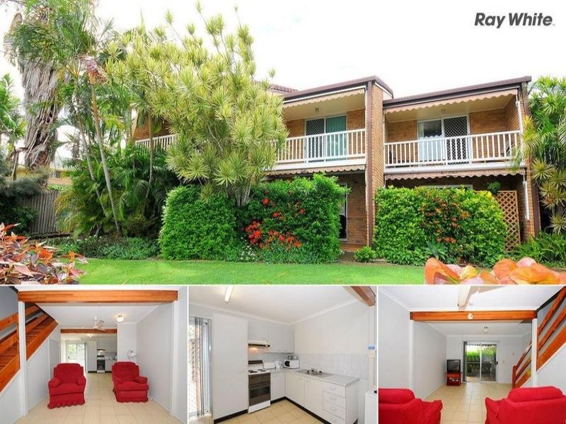 2/6 Beach Road, Pialba QLD 4655