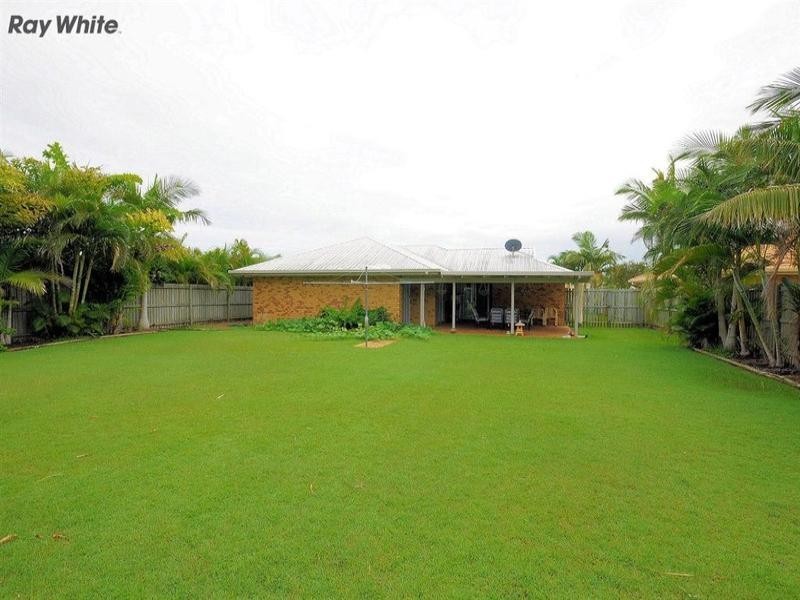 33 Cedar Crescent, Kawungan QLD 4655