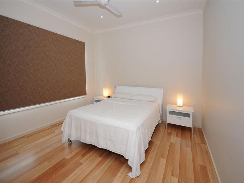 4/5 Pulgul Street, Urangan QLD 4655