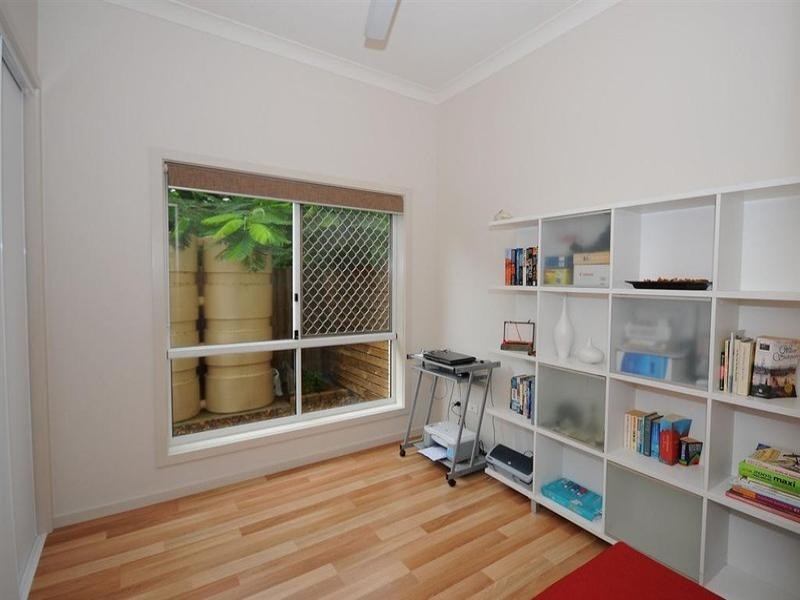 4/5 Pulgul Street, Urangan QLD 4655