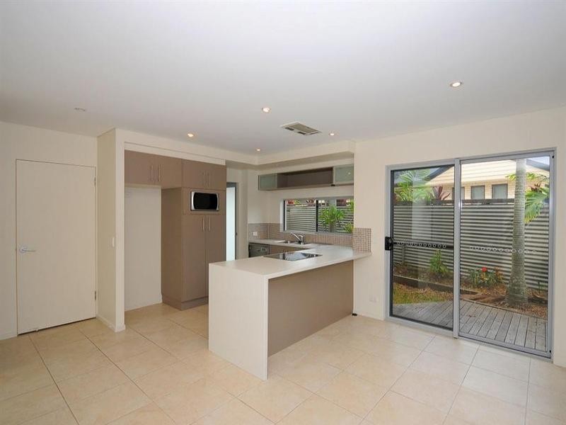 1/187 Torquay Road, Scarness QLD 4655
