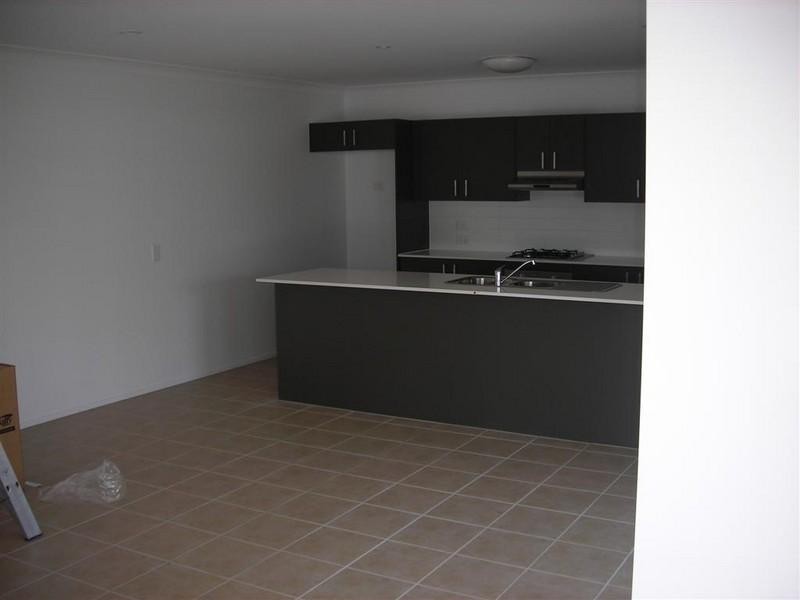 69 Magellan, Urraween QLD 4655