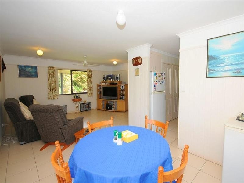 27 Johnston Boulevard, Urraween QLD 4655