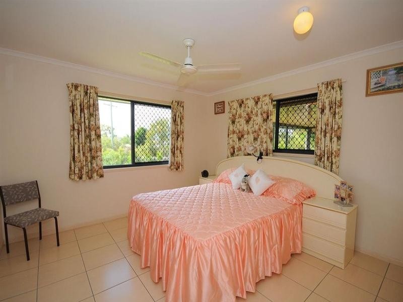 27 Johnston Boulevard, Urraween QLD 4655